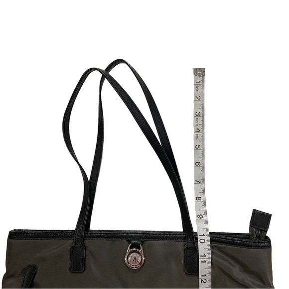 Michael Kors Gray Nylon Kempton Tote Bag Purse Zip Close 10”x15” Silver Charm - Picture 11 of 14